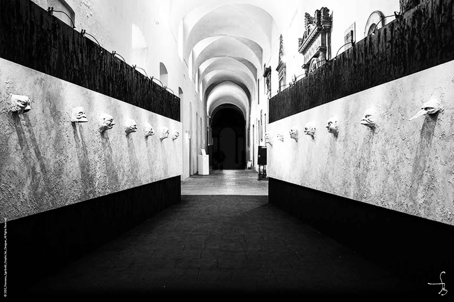 Foto Installazione Oikos. White in the city Brera Milano. Fuori salone 2017